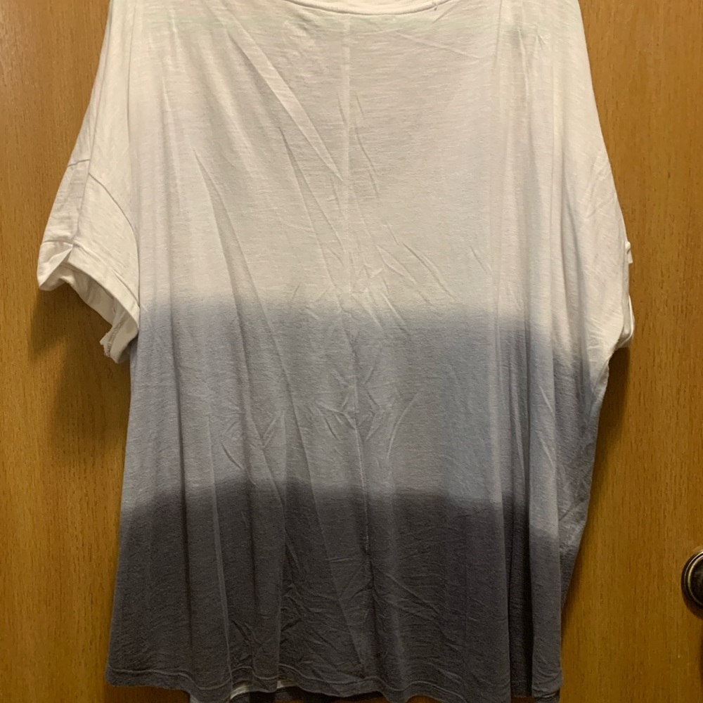 Maurice’s 24/7 V-neck Tee 3X - Picture 2 of 3